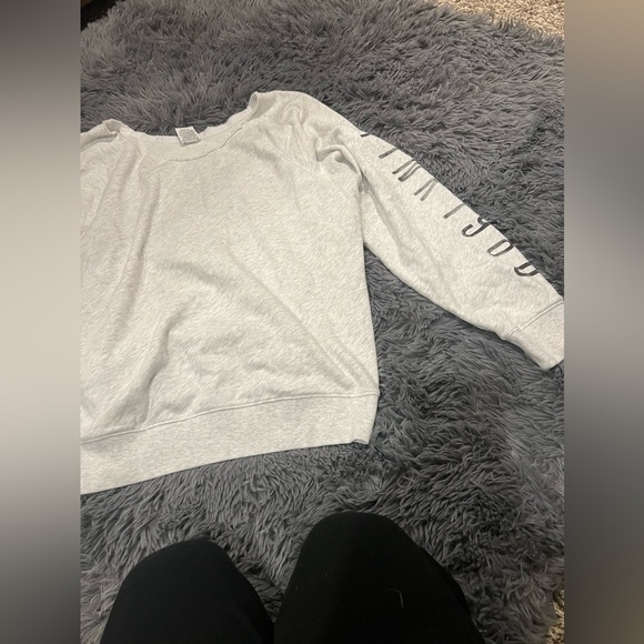 🩶VS PINK‎ L - Picture 2 of 3